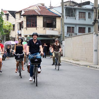 Half-Day Bike Tour of Shanghai Old Town with Food Tasting