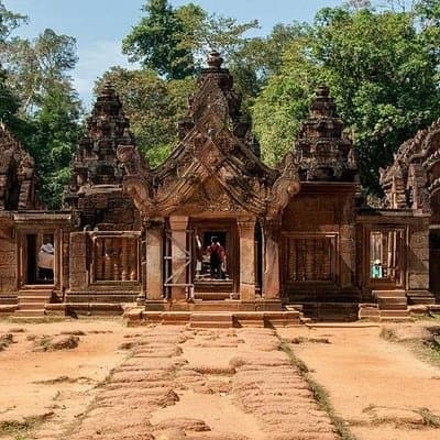 Private Tour: Siem Reap Full Day Tour With Angkor Wat Banteay Srei Bayon Temple and Ta Prohm