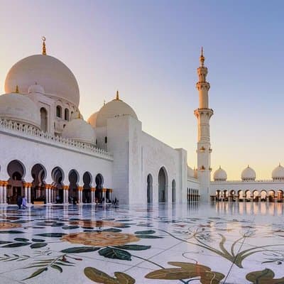 Abu Dhabi City Tour, Grand Mosque, Emirates Palace & The Louvre