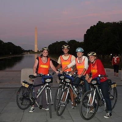 Washington DC: Monuments at Night Bike Tour
