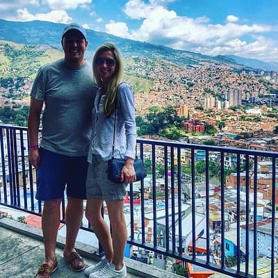 Private Half-Day Medellín Graffiti Tour Including Metrocable