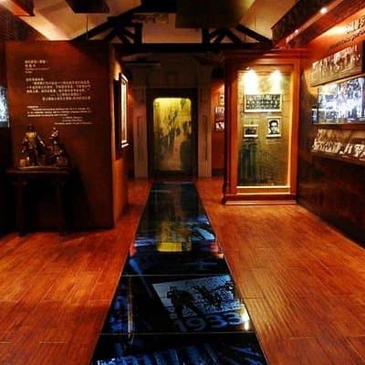 3-Hour Private Tour to Jewish Ghetto and Shanghai Bund