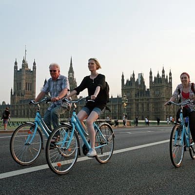 London Classic Landmarks Bike Tour with Local Guide