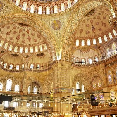 Istanbul Byzantine and Ottoman Tour: Hagia Sophia, Topkapi Palace, Blue Mosque and Grand Bazaar
