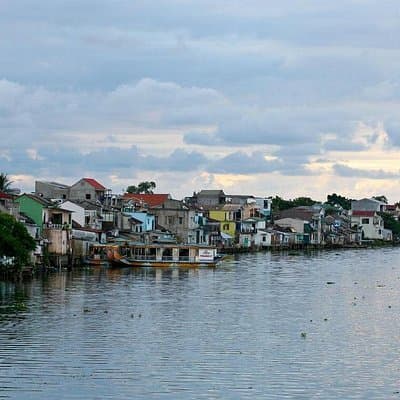 Sunset on Perfume River and Ancient Hue City Tour by Bike