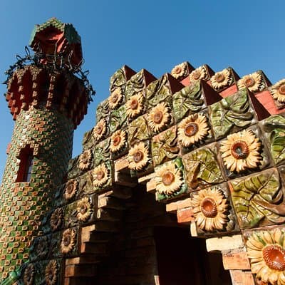 Comillas, Modernism & Gaudi with entrance tickets -small groups