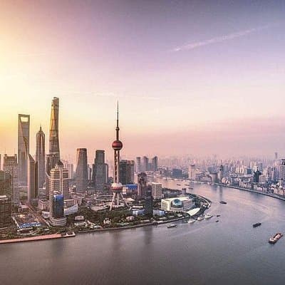 Shanghai Private Tour with River Cruise, Shanghai Tower, and Lunch or Dinner