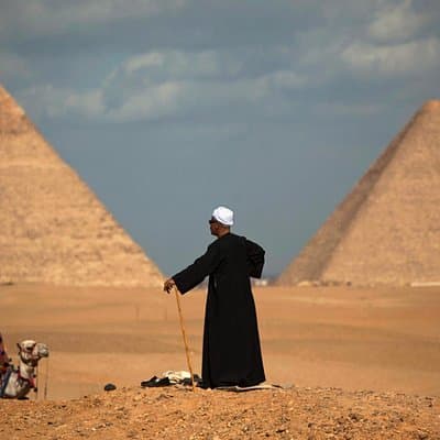 Full-Day Tour to Giza Pyramids, Memphis, and Sakkara