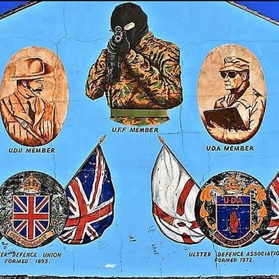 Belfast Political Tour-Conflicting Stories Walking Tour