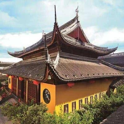 3-Hour Ultimate Discovery of Shanghai Jade Buddha Temple and Yu Garden