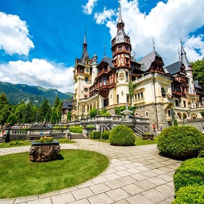 Bucharest to Dracula Castle, Peles Castle and Brasov Guided Tour