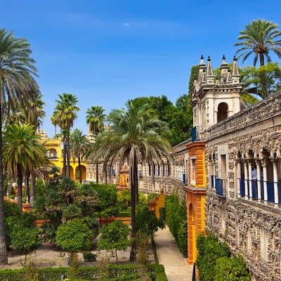 Alcazar, Cathedral and Giralda Guided Tour with Priority Tickets