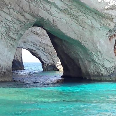 From St Nikolaos port: Boat cruise to navagio shipwreck beach and blue caves