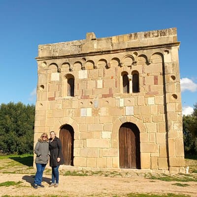 Small-Group Food and Wine Tour from Cagliari