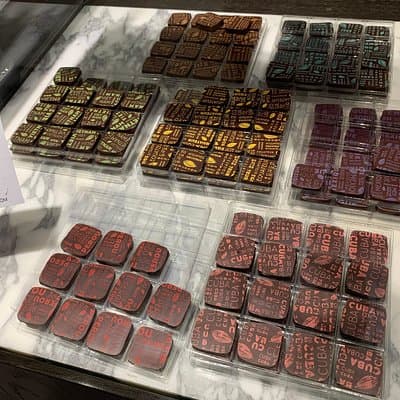 Brussels Chocolate Beer Waffle and Belgian Whiskey All-in-One (Small Group) Tour