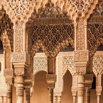 Alhambra & Generalife Skip the Line Premium Tour including Nasrid Palaces