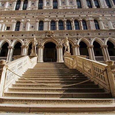 St Mark's Basilica & Doge's Palace with Secret Passages Access
