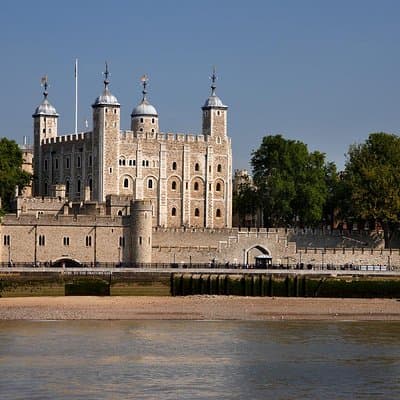 Tower of London and Crown Jewels Exhibition Day Ticket