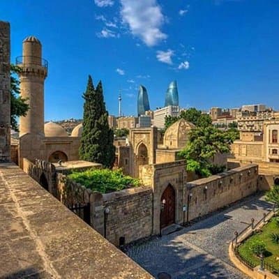Old and Modern Baku City Private Tour