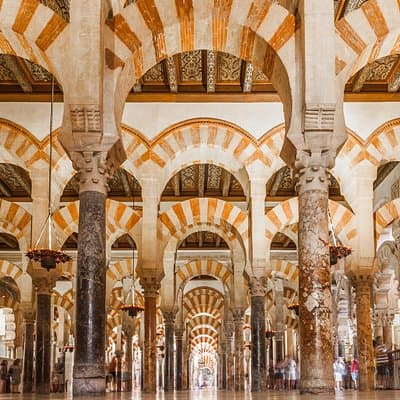 Cordoba Mosque & Jewish Quarter Guided Tour with tickets
