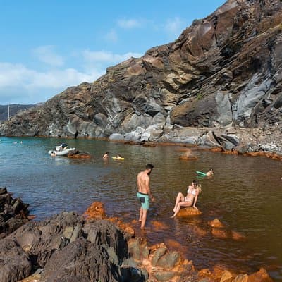 Santorini Volcano and Hot Springs Cruise Tour from Fira Old Port
