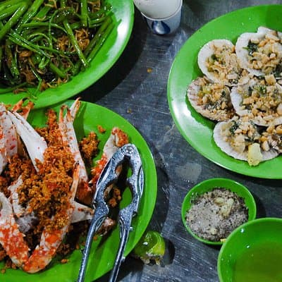 Private Street Food Motorbike Tour in Ho Chi Minh City