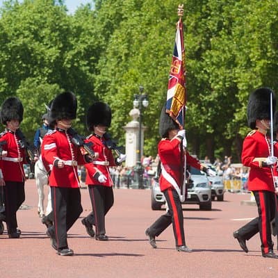 Changing of the Guard Guided Tour at Buckingham Palace