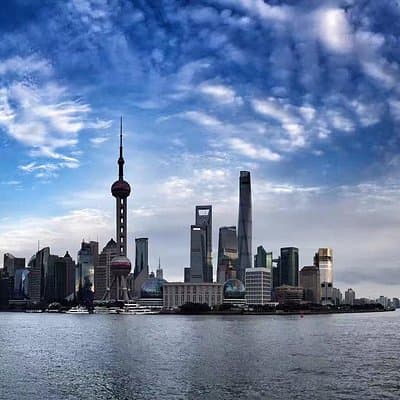 3-Hour Private Tour: The Bund and Shanghai Tower