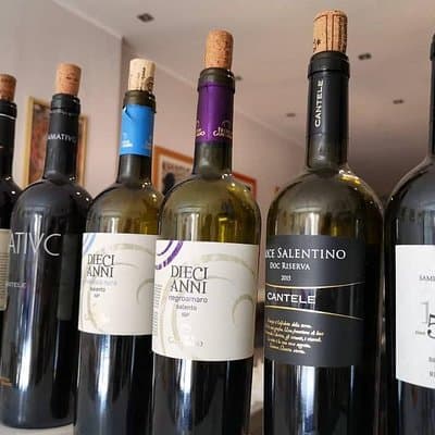 Wine and Food Tasting Experience in Lecce old town