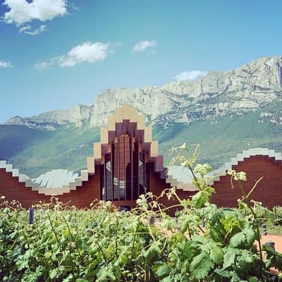 Architectural Rioja Wine Tour: Marqués de Riscal & Ysios (Bilbao)