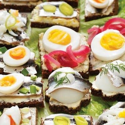 Estonian food, drinks and history tour