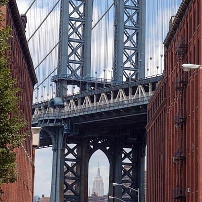 Brooklyn Bridge & DUMBO Neighborhood Tour - from Manhattan to Brooklyn