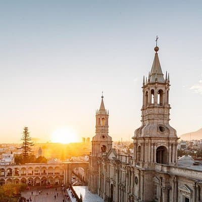 Golden hour, legends of Arequipa and Peruvian Coffee