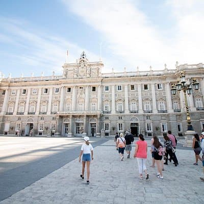 Madrid: Royal Palace Expert Guided Tour with Optional Tapas