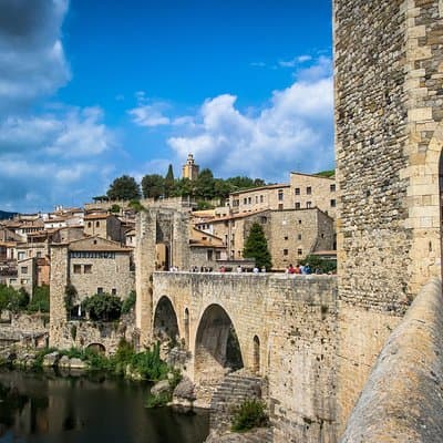 Medieval Three Villages Small Group Day Trip from Barcelona
