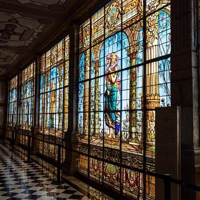 Private Walking Tour Anthropology Museum & Chapultepec Castle