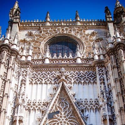 Alcazar and Cathedral & Giralda of Seville. Skip The Line! Includes access tickets