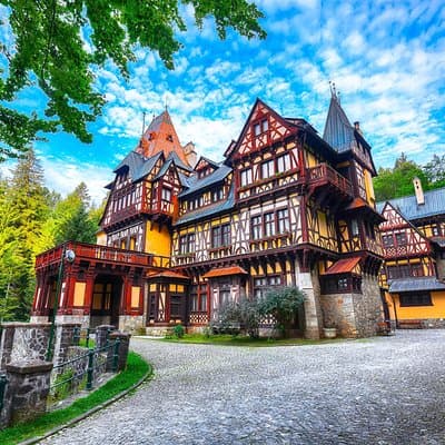 Transylvania and Dracula Castle Full Day Tour from Bucharest