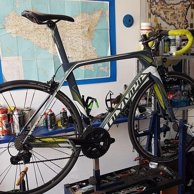 Rent road bike