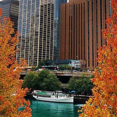 Chicago Architecture Center River Cruise aboard First Lady