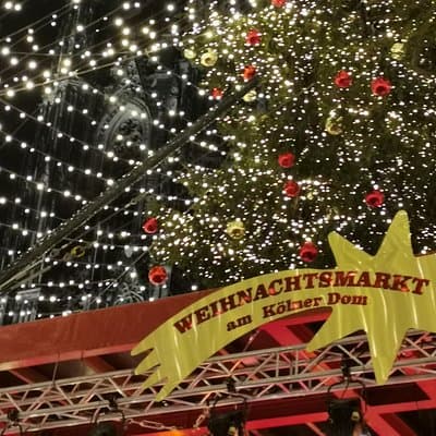Cologne Christmas Market and Kölsch Beer Small-Group Tour