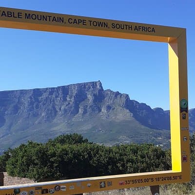 Cape Town Uncovered : Half-Day City Tour with Table Mountain Tour
