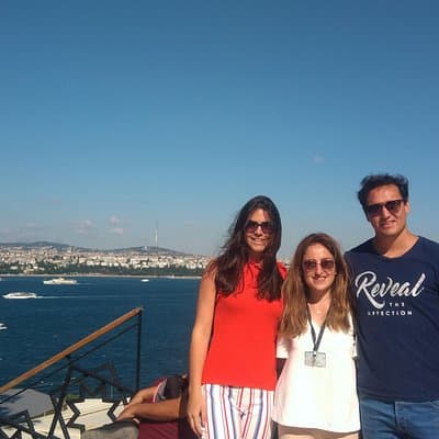 Bosphorus Cruise with Dolmabahce Palace and Istiklal Street Tour