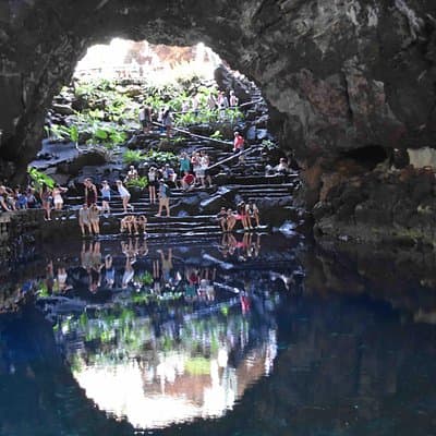 Tour Timanfaya National Park and Cueva de Los Verdes