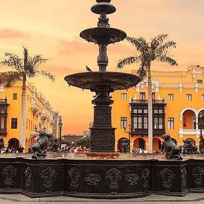 Top Attractions in Lima: Historic Center, Love Park & Catacombs