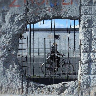 Explore The Berlin Wall: Cold War Berlin and Behind the Berlin Wall