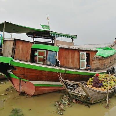 The Most Amazing Markets of Yangon Tour