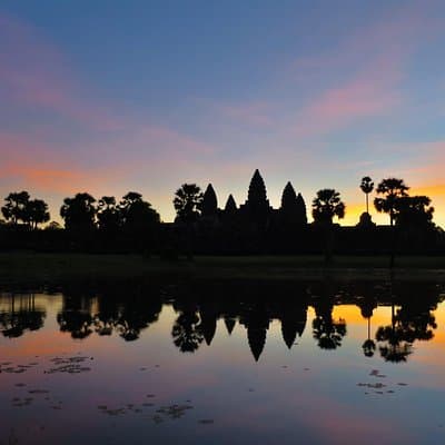 Angkor Wat Highlights and Sunrise Guided Tour from Siem Reap