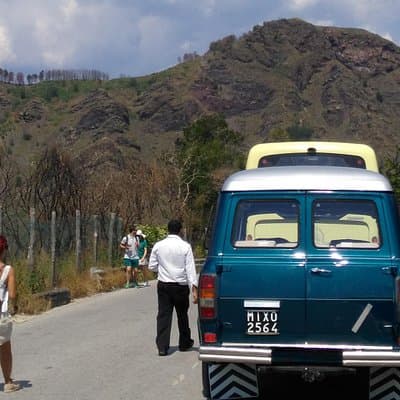 Vintage Van Experience: Tour and Transfer to Mt. Vesuvius