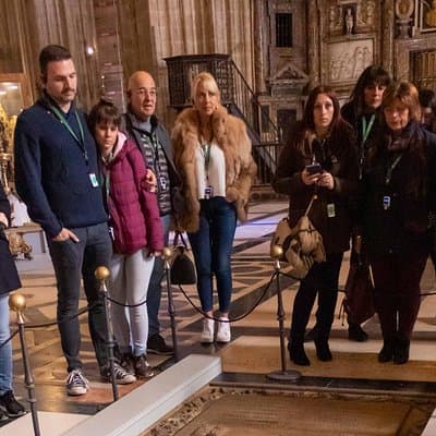 Seville Cathedral and the Giralda skip the line private tour